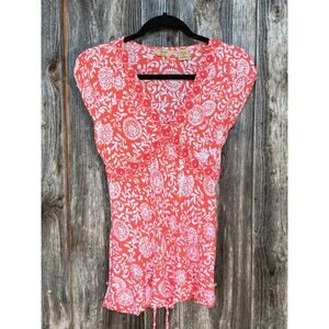 QUIZZ TRENDS M Red/Cream w Sequined Accent Cap Sleeve Rayon V Neck Top